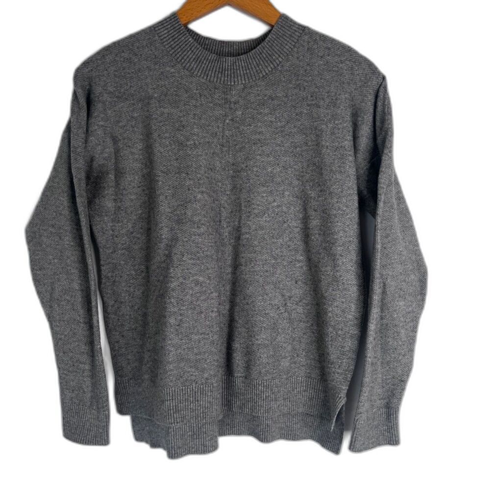 Cyrus‎ Gray Ribbed Knit Long Sleeve Scoop Neck Pullover Sweater Size Small